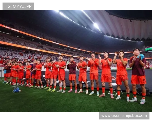 两支足球劲旅在世界杯上的经典对决回顾与比赛中的精彩瞬间 两支足球劲旅在世界杯上的经典对决回顾与比赛中的精彩瞬间